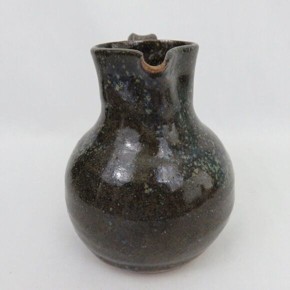 Vintage Hand Thrown Pottery Water Pitcher -44 Oz - Picture 6 of 8